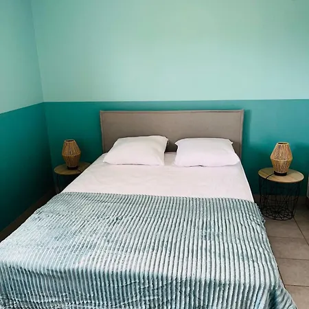 A La Campagne, Piscine Classe Trois-etoiles N2 度假居 Verruyes