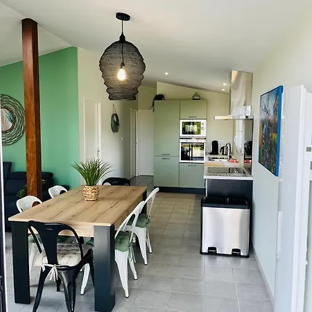 A La Campagne, Piscine Classe Trois-etoiles N2 度假居