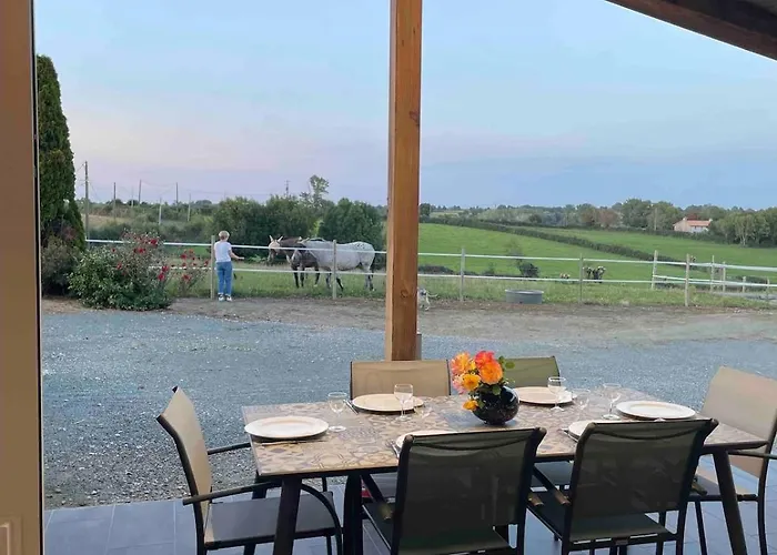 Feriehus A La Campagne, Piscine Classe Trois-etoiles N2