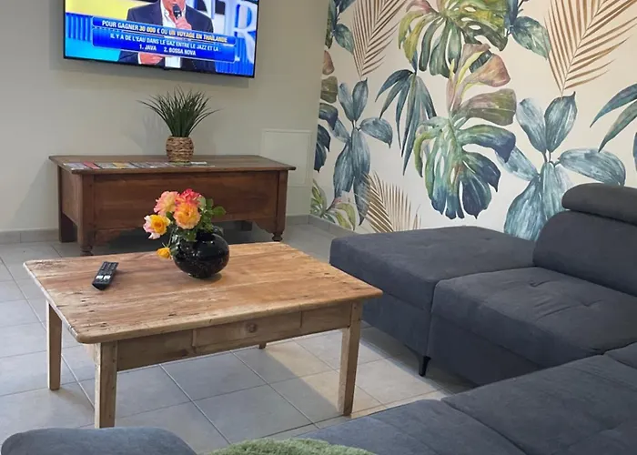 Feriehus A La Campagne, Piscine Classe Trois-etoiles N2 Verruyes