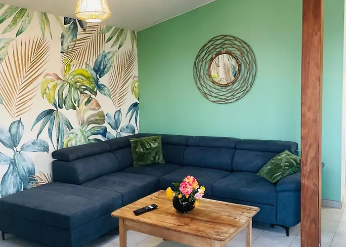 A La Campagne, Piscine Classe Trois-etoiles N2 Feriehus *